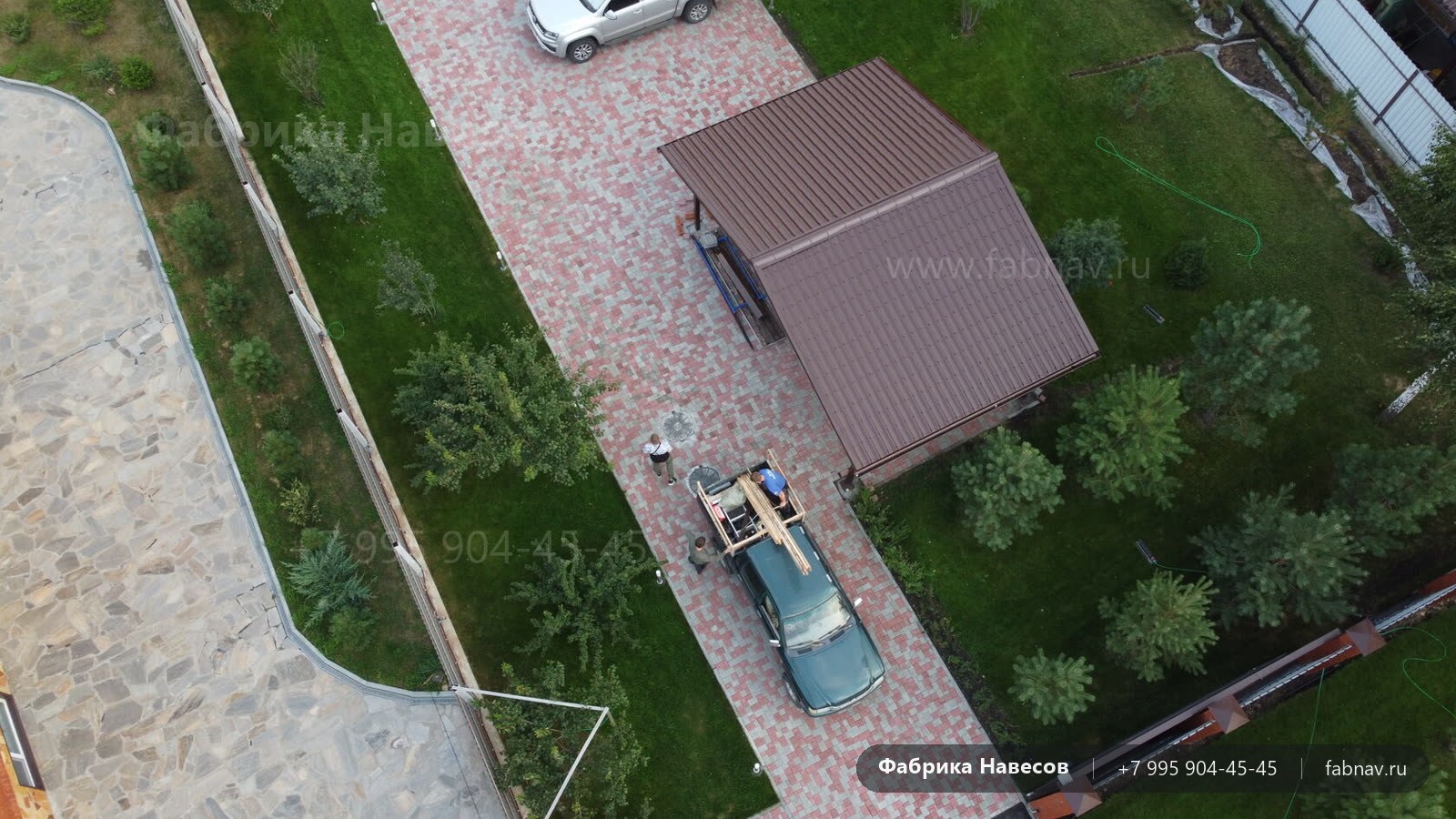 Навес из металлочерепицы 8 × 5,4 м
